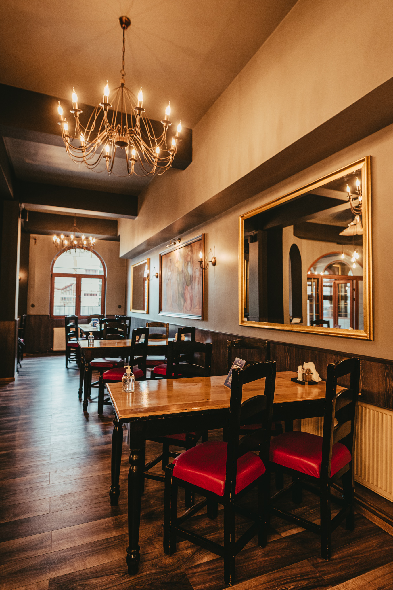 Four Roses Restaurant Plainwell - 6llt1cz