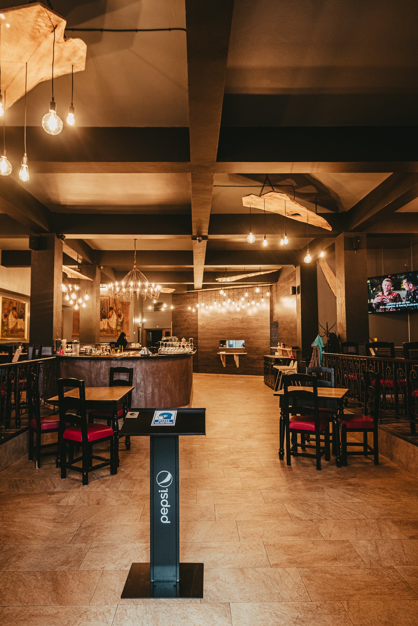 Four Roses Restaurant Plainwell - 69f46jx
